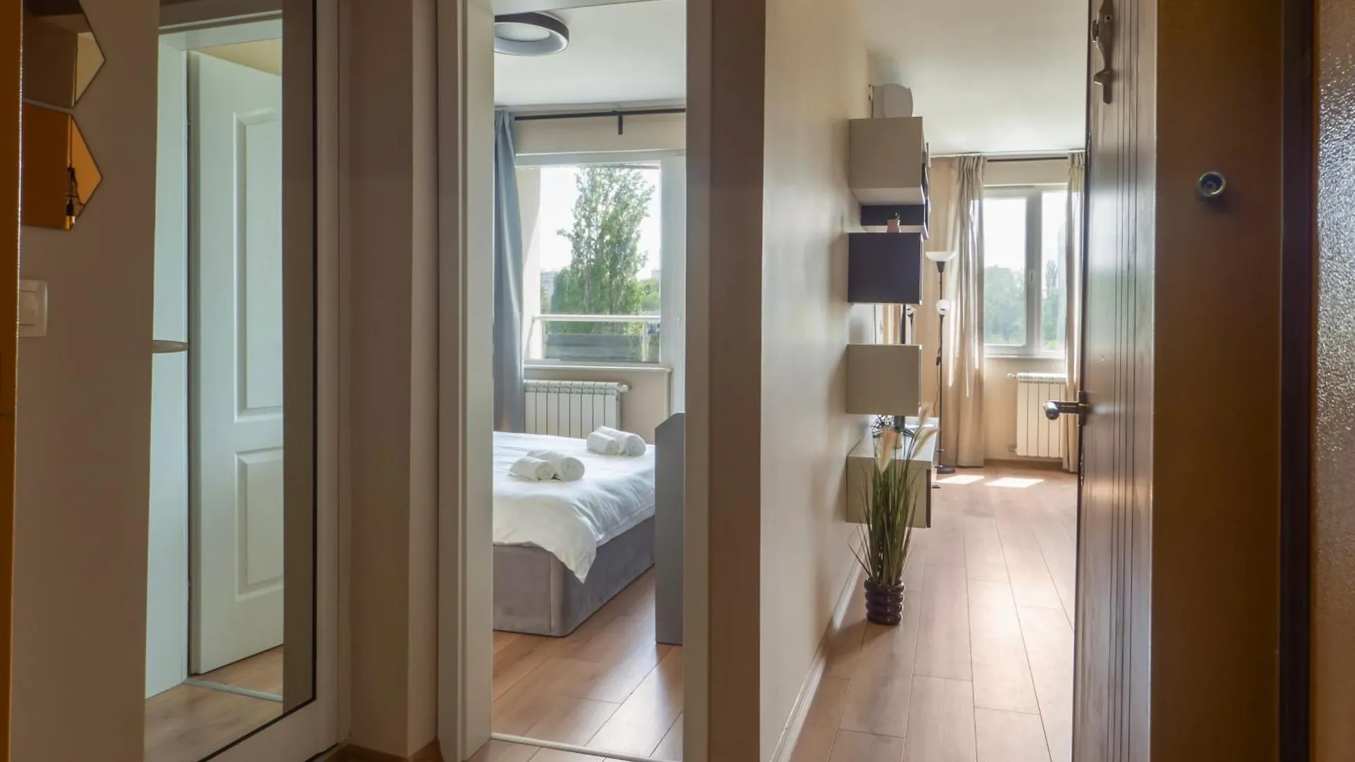 Cozy Apartment With Parking 5 Мinutes From The Center ソフィア 0*,  ブルガリア